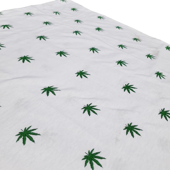 Cannabis t-shirt - Picture 3 of 4
